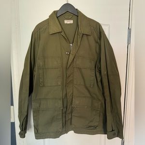 Men’s military field style green jacket J. crew/wallace and Barnes large